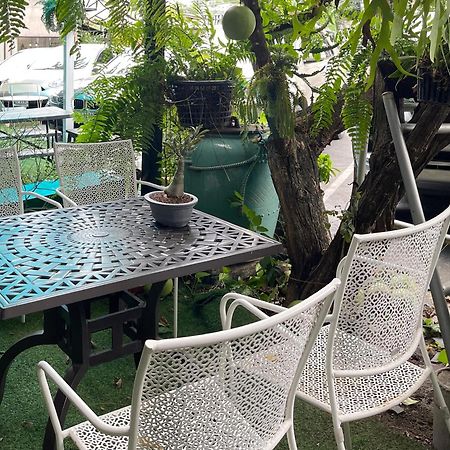 Apartament The Quarter Wutthakat Bangkok Zewnętrze zdjęcie