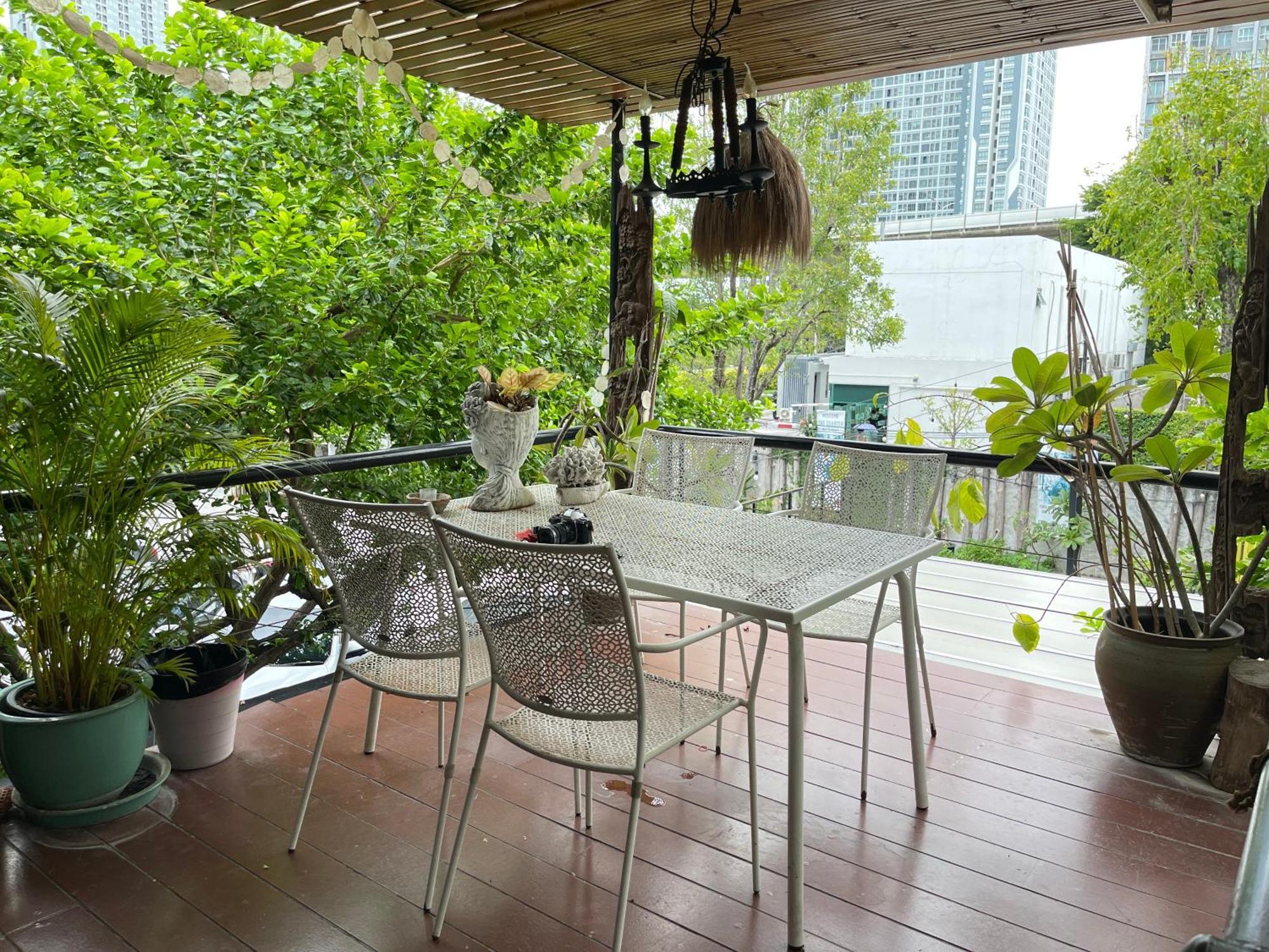 Apartament The Quarter Wutthakat Bangkok Zewnętrze zdjęcie